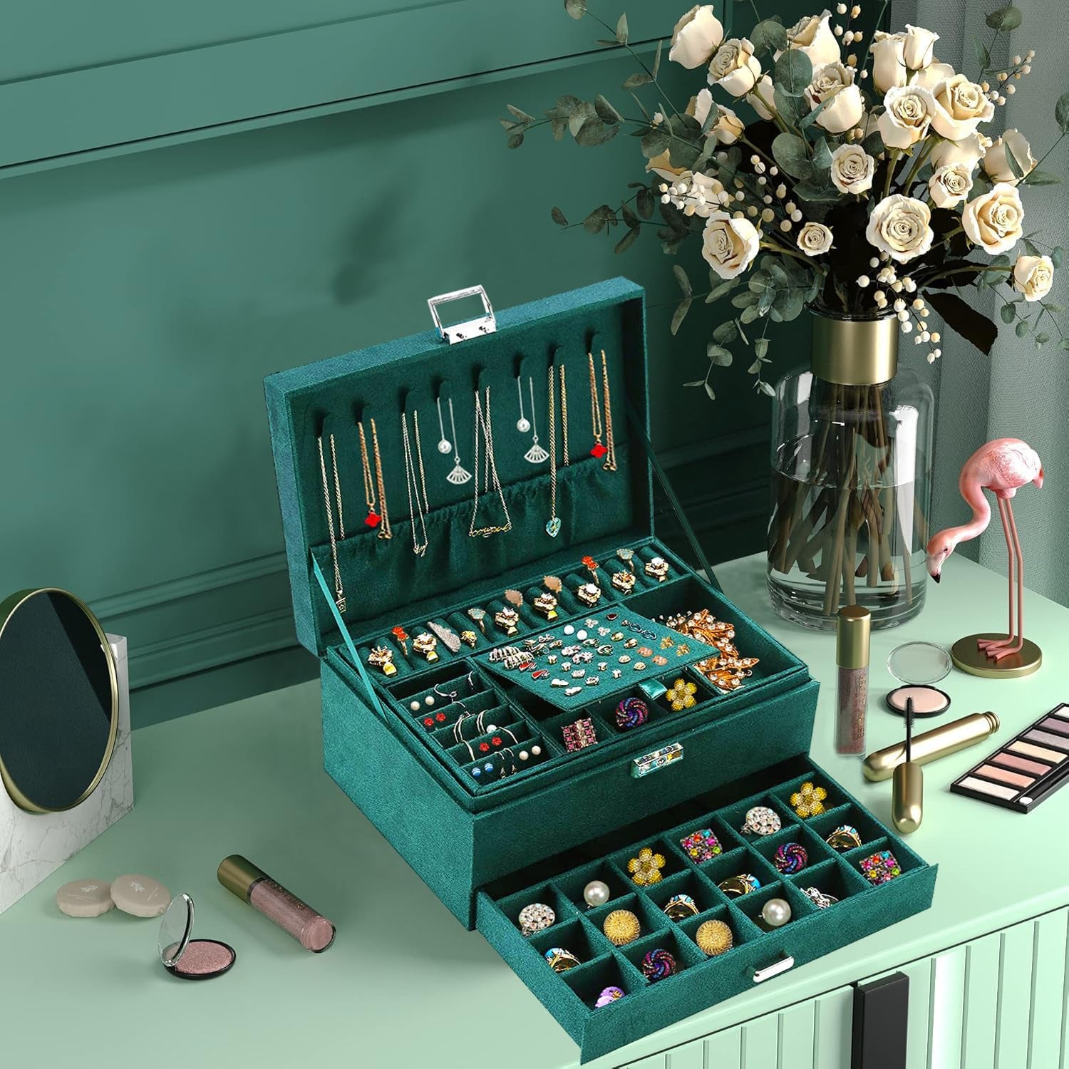 Jewelry Boxes for Women Green Velvet Jewelry Organizer with Lock,Teen Jewelry Organizers and Storage Earring and Necklace Holder Organizer Box Womens Jewelry Box for Necklaces Earrings Rings Bracelets